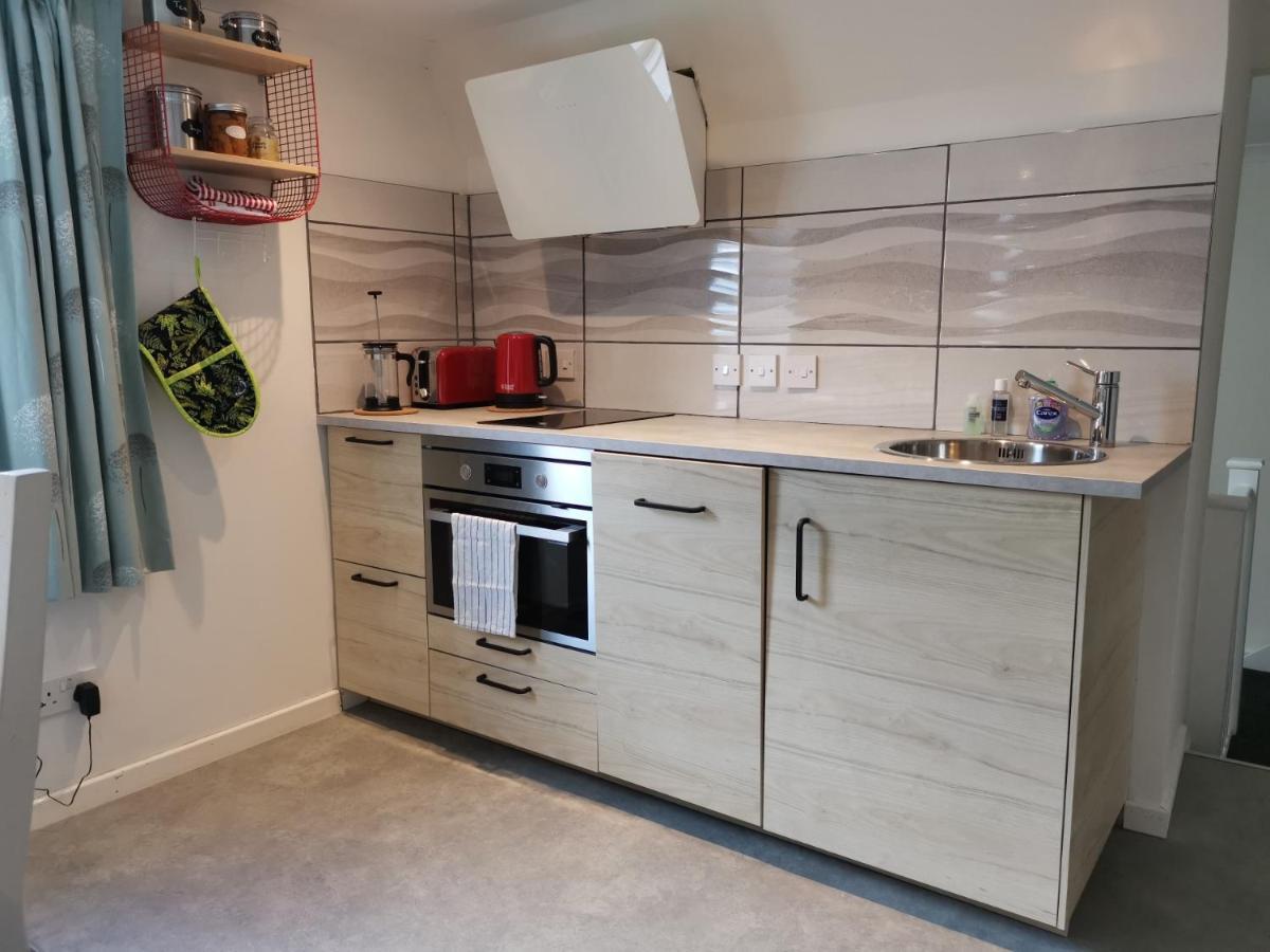 Relax In A 1 Bedroom Apartment Near A Country Pub Eyemouth Exterior foto